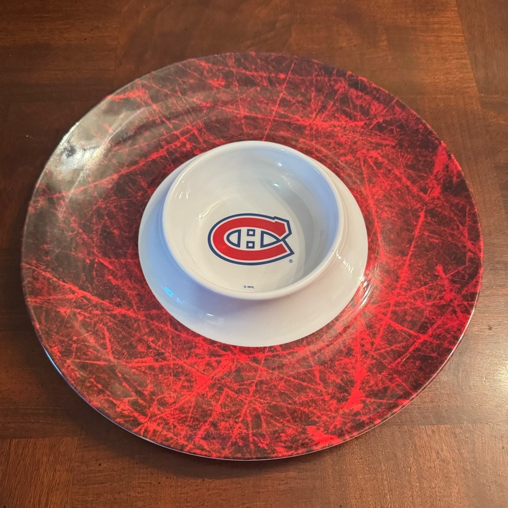 NHL Montreal Canadiens Team GAME day chip and dip dish Hockey